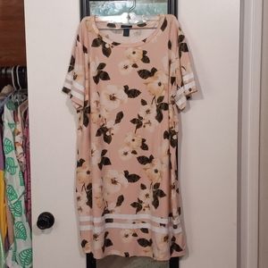 🧁B2G1🧁 Rue21 rue + Peach Bodycon Floral Dress with Cream Florals